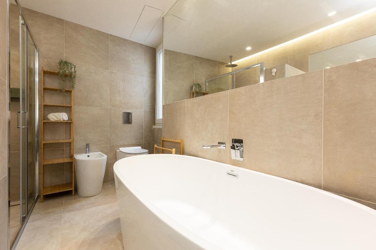Appartamento Aurelia Sunset Penthouse By In